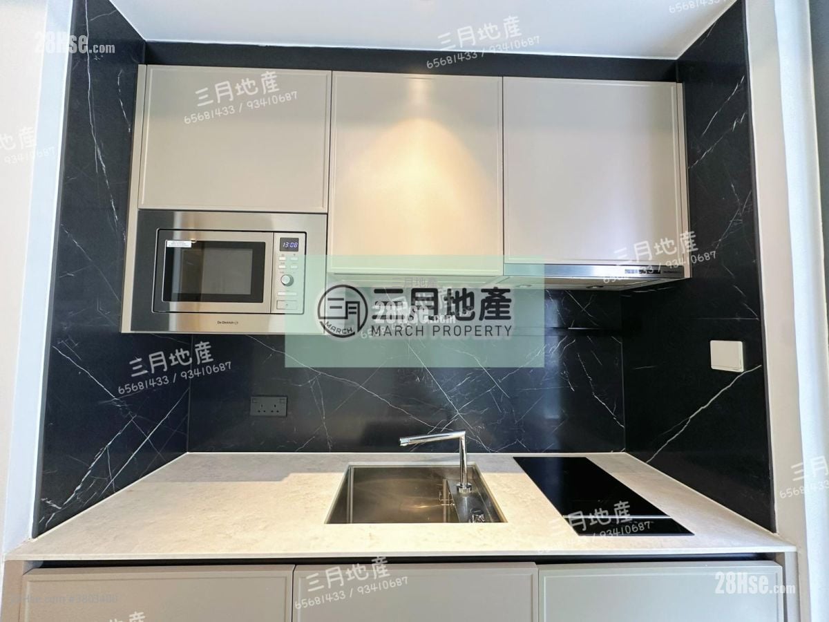 Uptify Sell Studio , 1 Bathroom 172 ft²