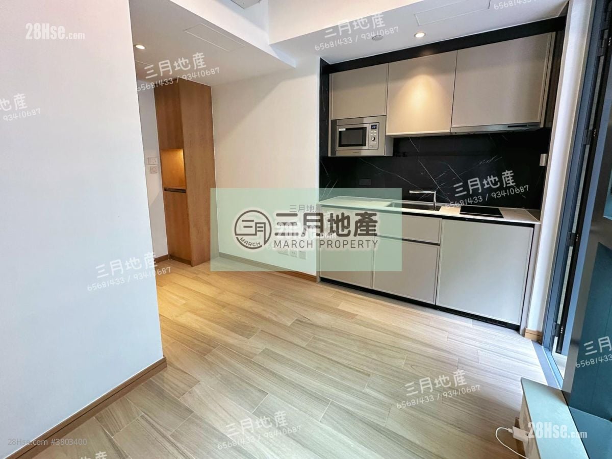 Uptify Sell Studio , 1 Bathroom 172 ft²