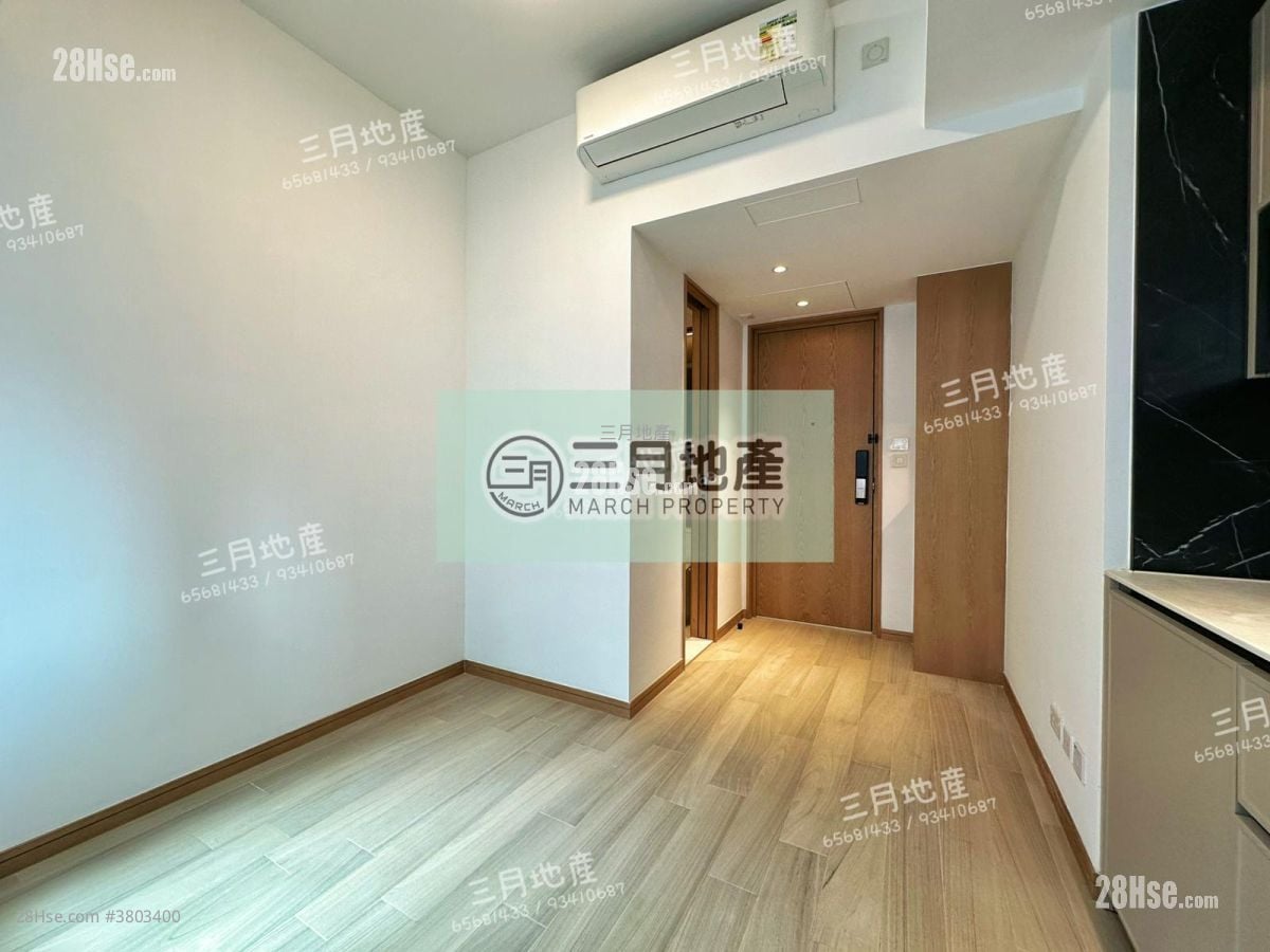 Uptify Sell Studio , 1 Bathroom 172 ft²