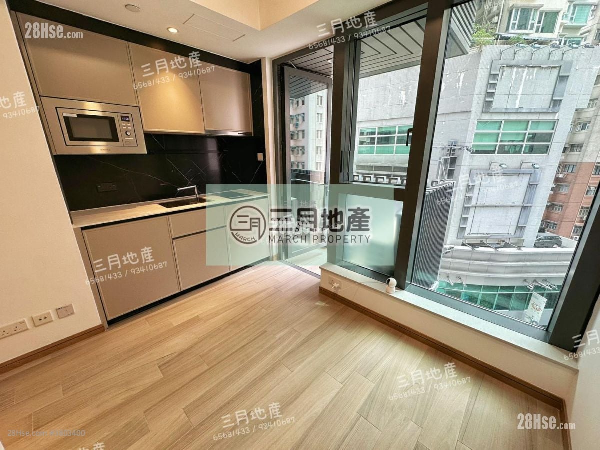 Uptify Sell Studio , 1 Bathroom 172 ft²