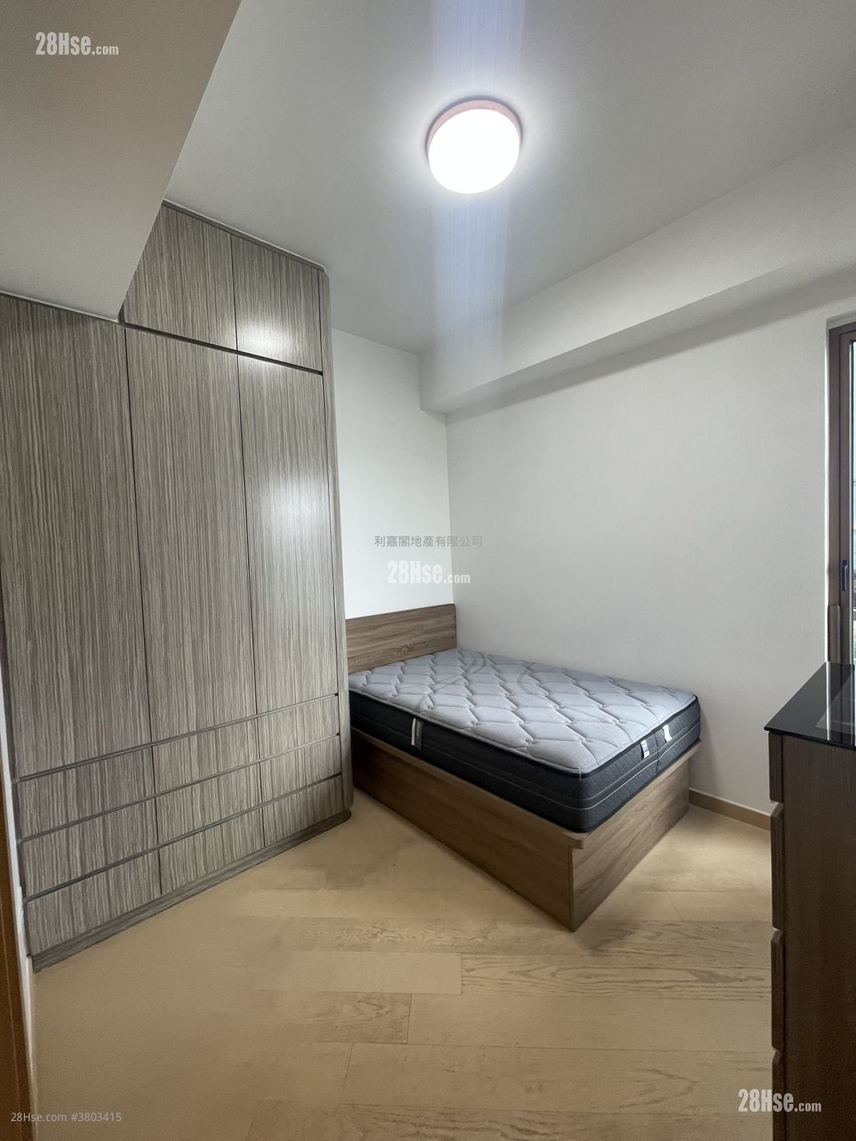 LP10 租盘 3 房 , 2 浴室 832 平方尺