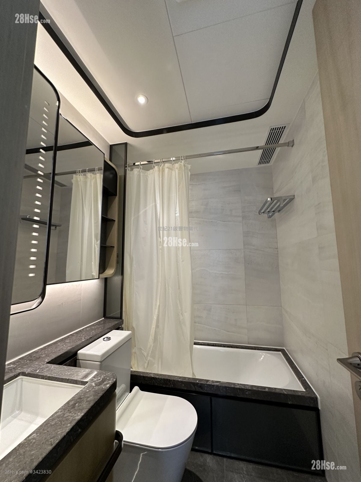 One Victoria Rental 2 Bedrooms , 1 Bathroom 482 ft²