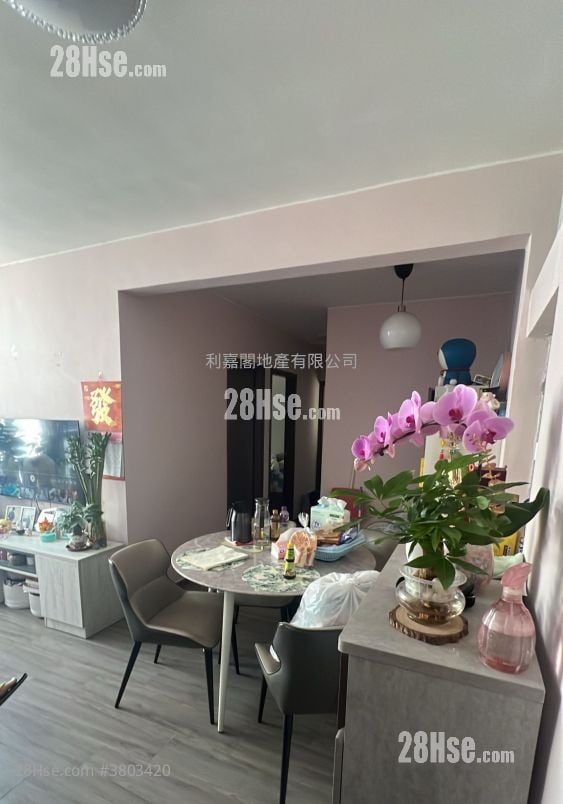 茵怡花园 售盘 3 房 555 平方尺