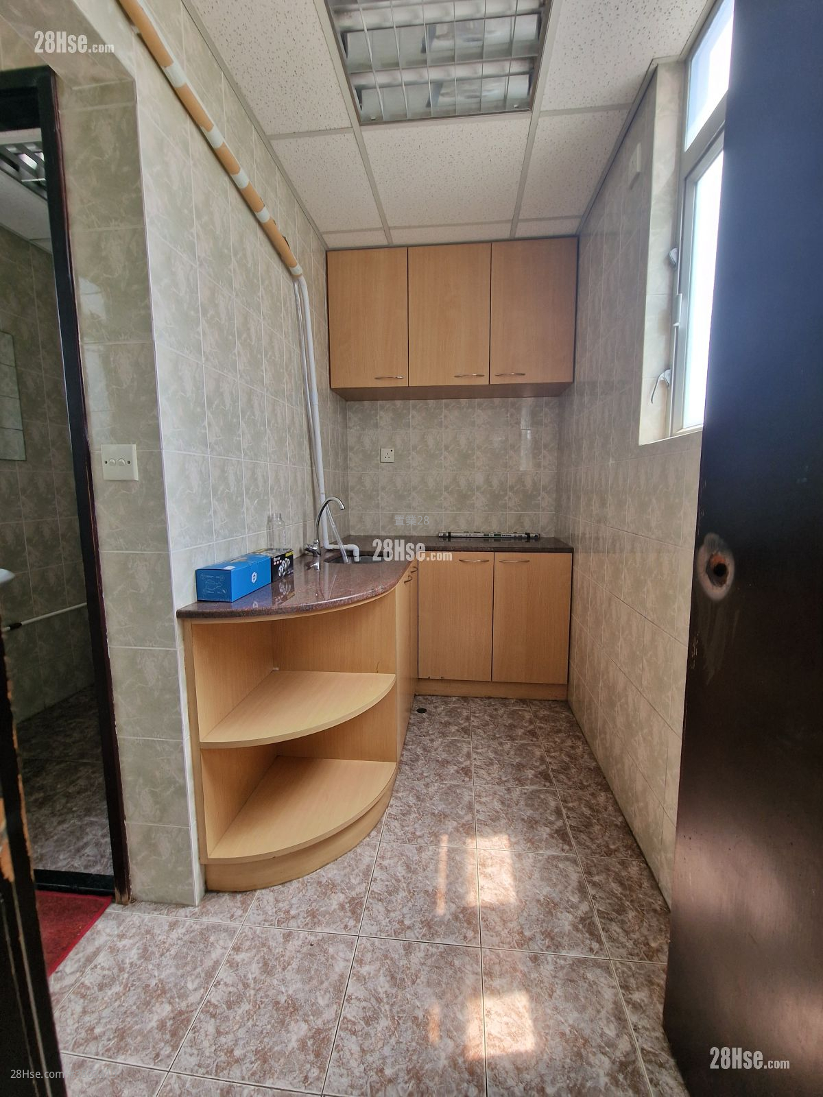 Hoi Bun Industrial Building Rental