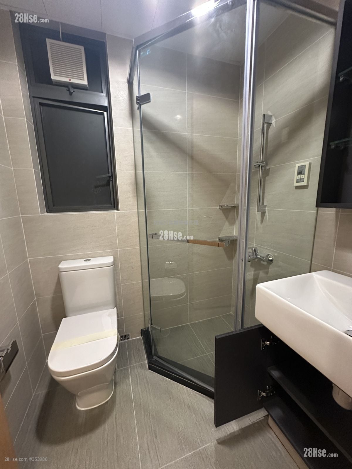 焕然壹居 租盘 3 房 , 2 浴室 657 平方尺