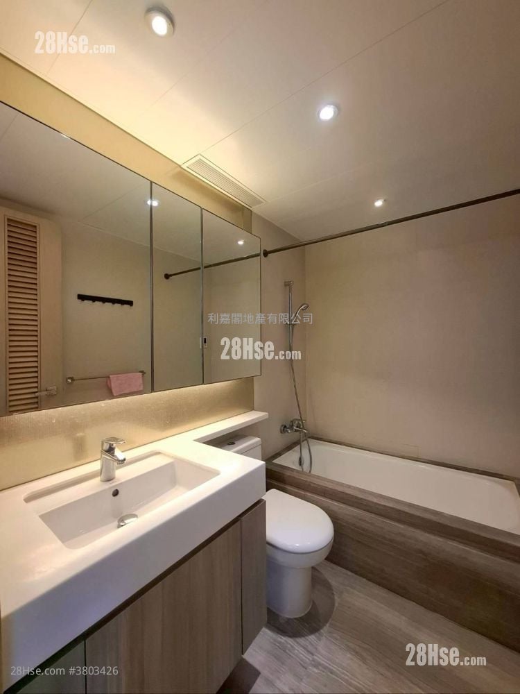 The Visionary Rental 1 Bedroom 434 ft²