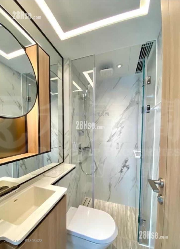 Arbour Sell 2 Bedrooms , 2 Bathrooms 511 ft²