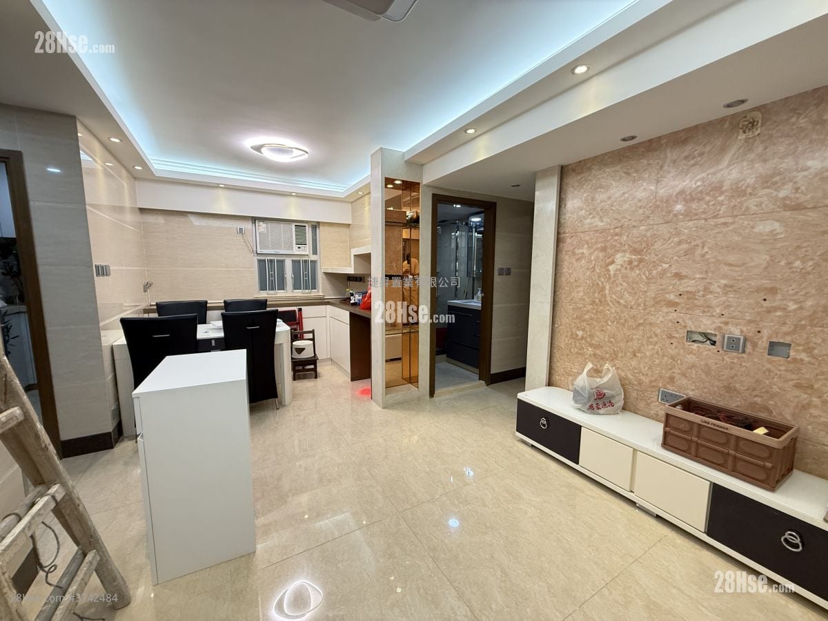 伟恒昌新村 租盘 2 房 , 1 浴室 456 平方尺