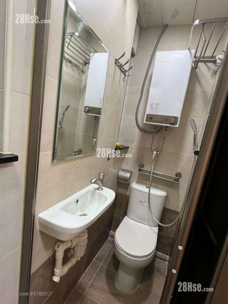 Yan On Buiding Rental Studio , 1 Bathroom 100 ft²