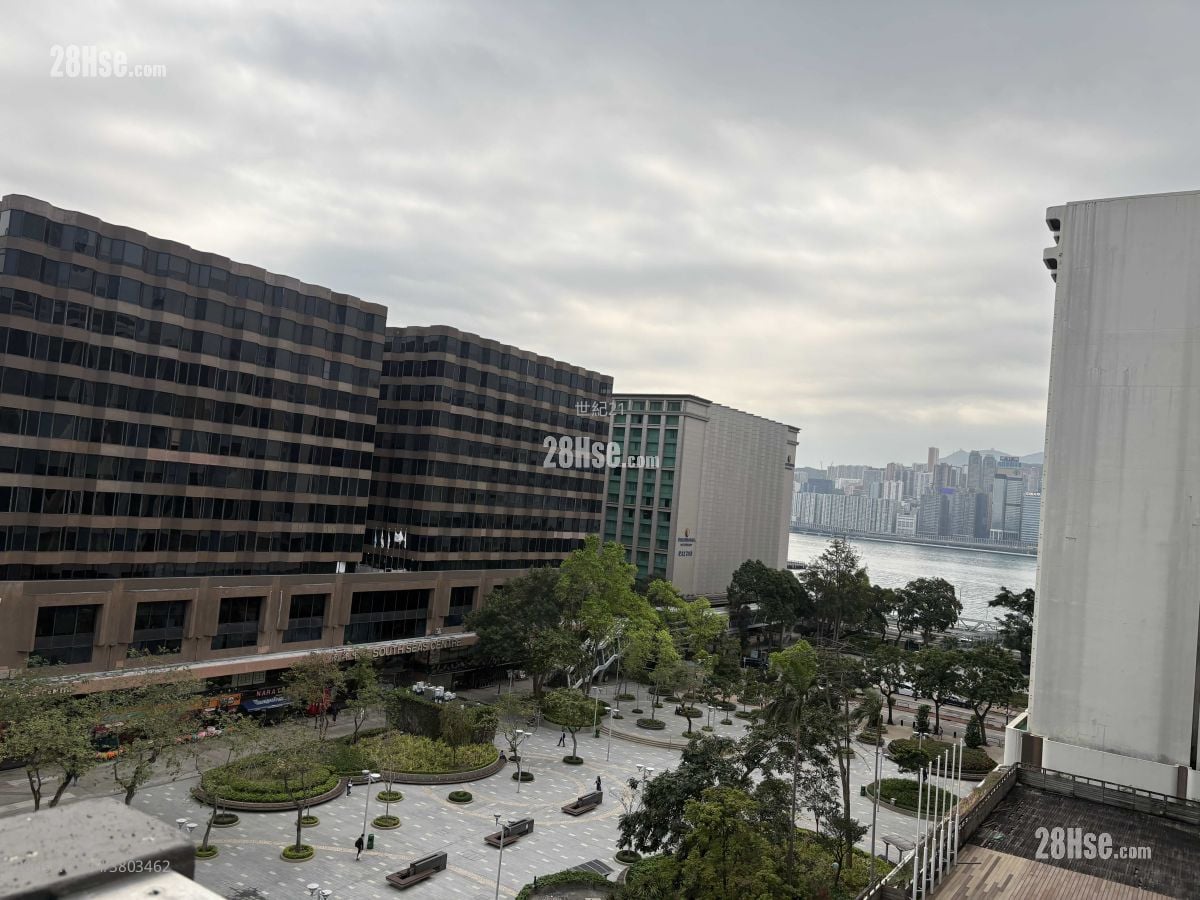 Hilton Towers Sell 3 Bedrooms , 2 Bathrooms 958 ft²