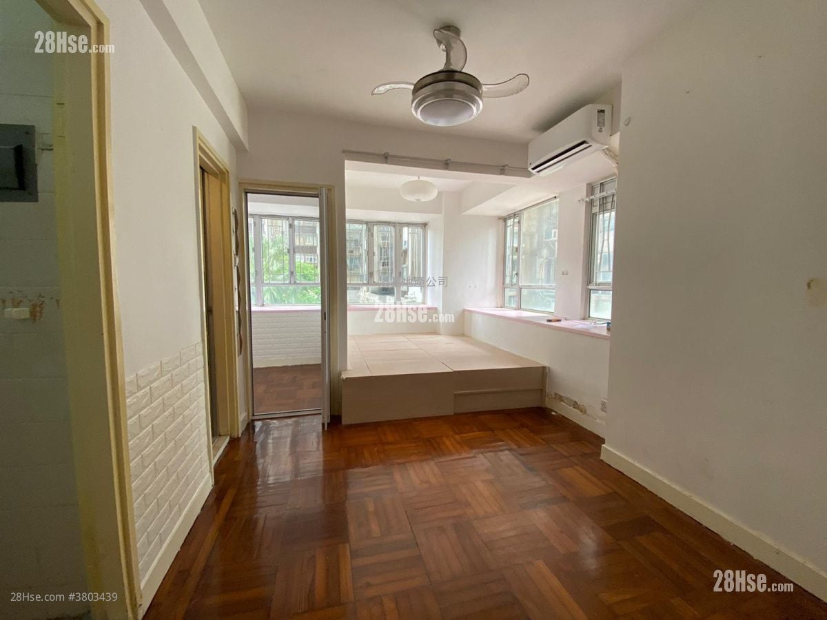 Tak Bo Garden Sell 1 Bedroom , 1 Bathroom 282 ft²