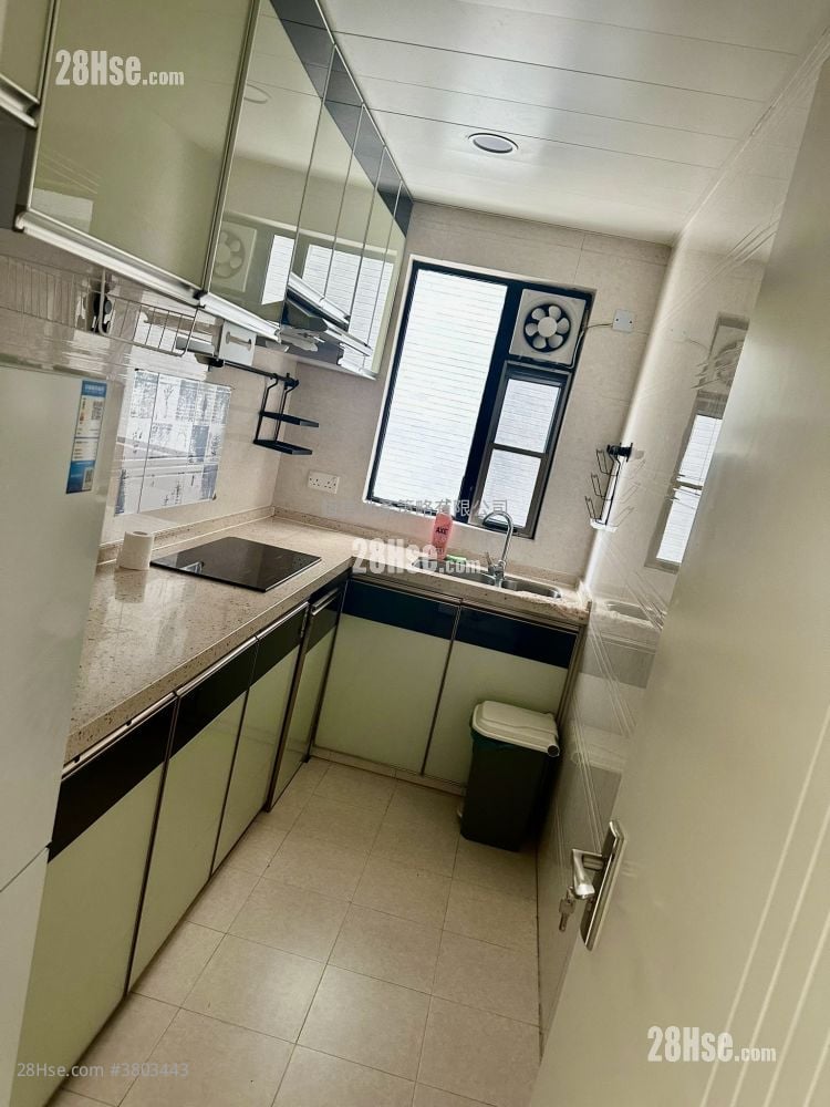 Village Rental 3 Bedrooms , 1 Bathroom 630 ft²