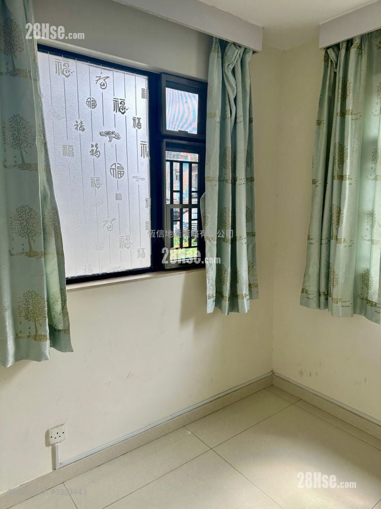 Village Rental 3 Bedrooms , 1 Bathroom 630 ft²