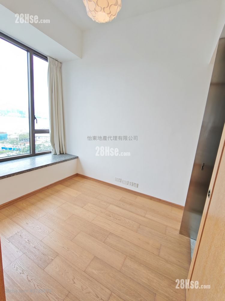 The Gloucester Rental 1 Bedroom , 1 Bathroom 342 ft²