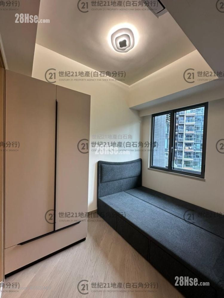 Silicon Hill Sell 301 ft²