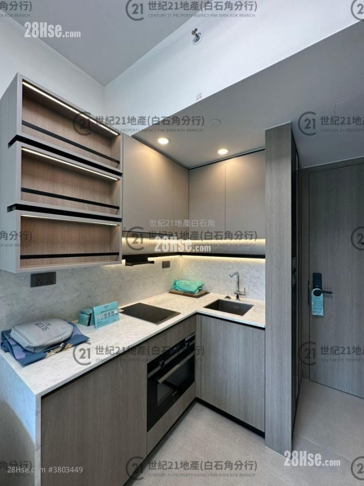 Silicon Hill Sell 301 ft²