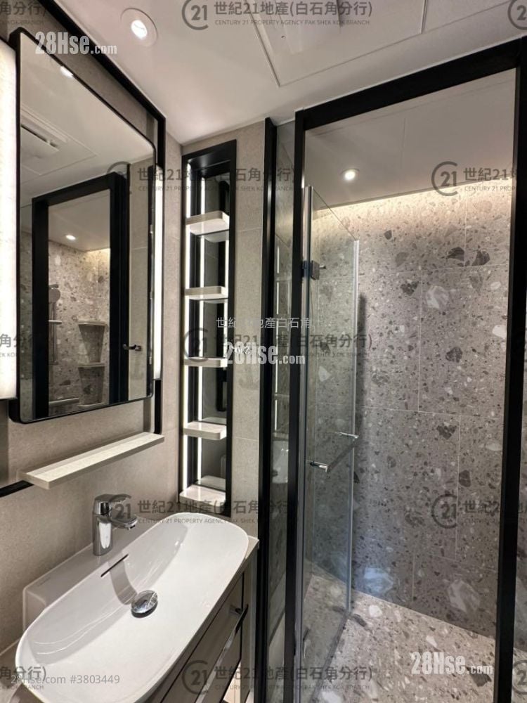 Silicon Hill Sell 301 ft²