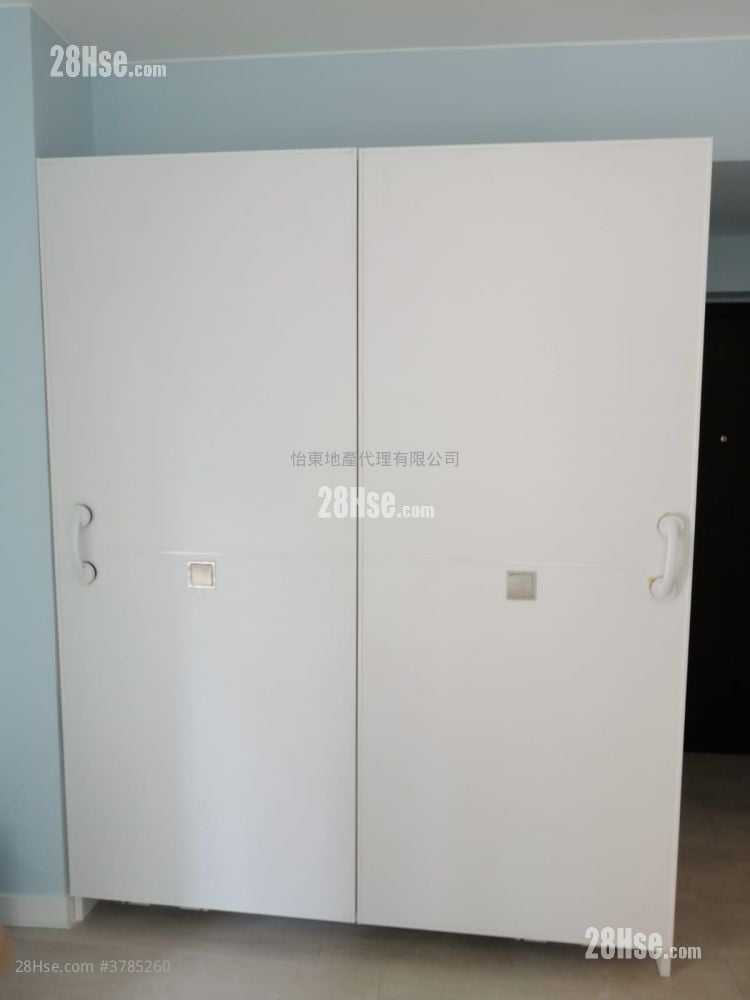 Lok Sing Centre Sell 2 Bedrooms , 1 Bathroom 343 ft²