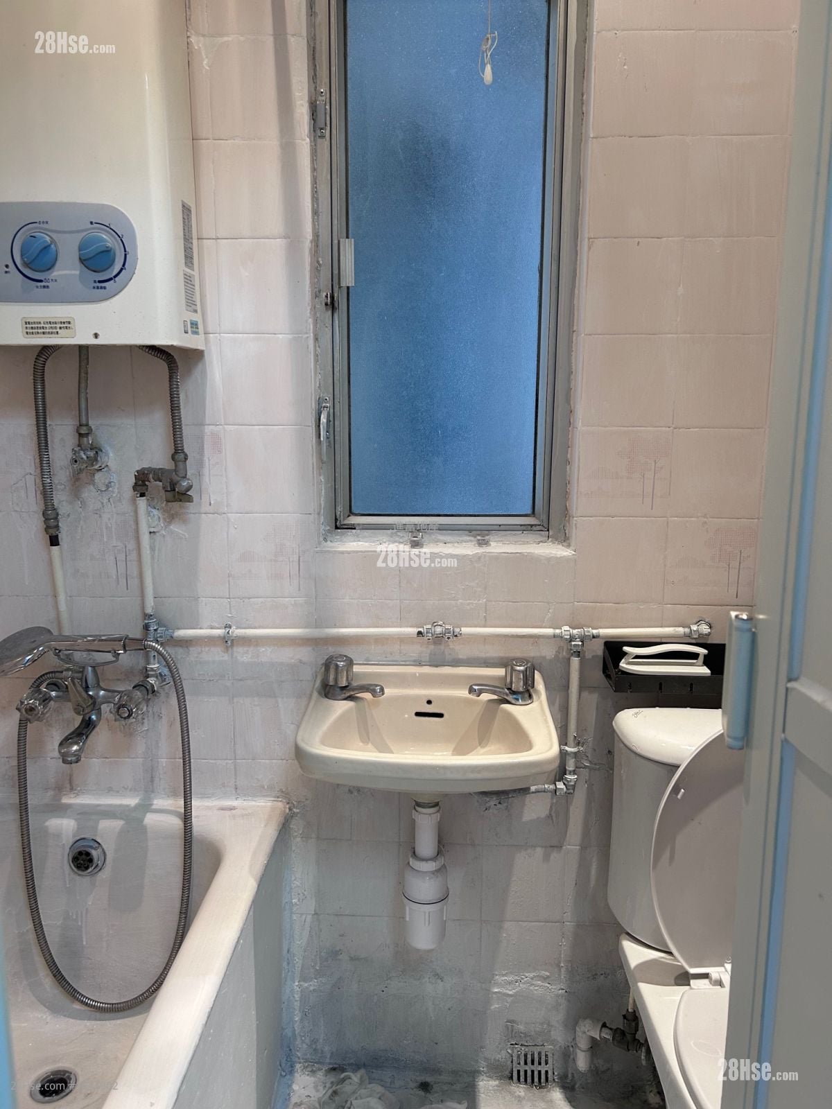 河畔花园 租盘 2 房 , 1 浴室 269 平方尺