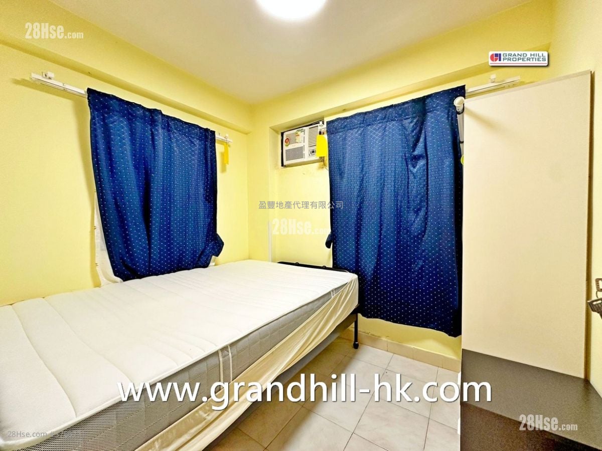 村屋 售盘 2 房 , 1 浴室