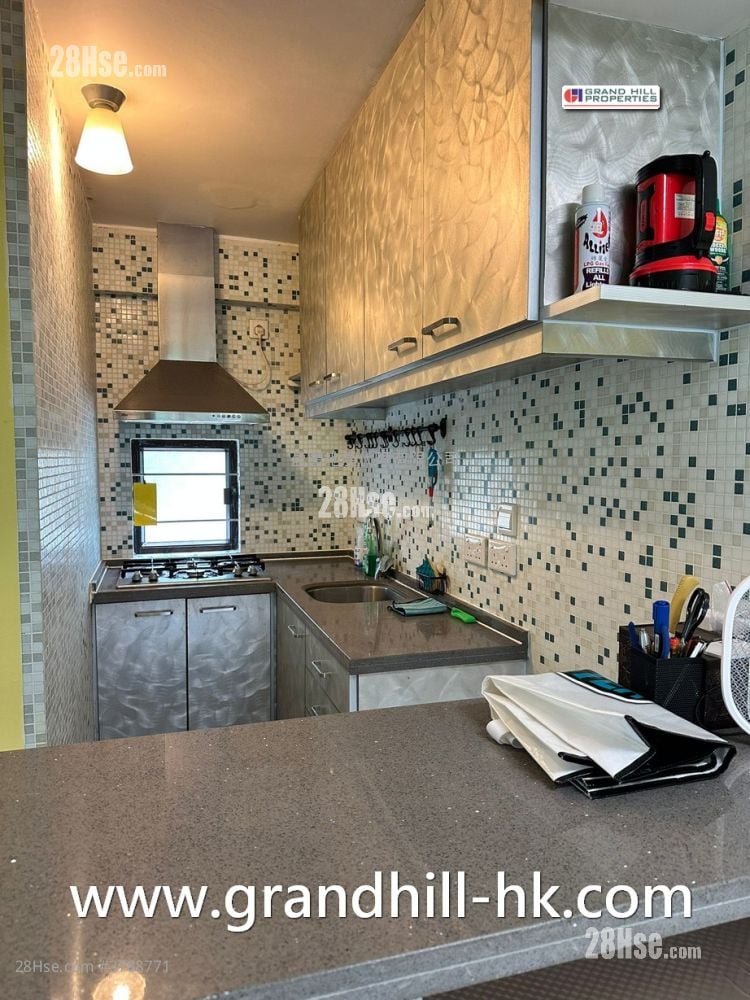 村屋 售盘 2 房 , 1 浴室