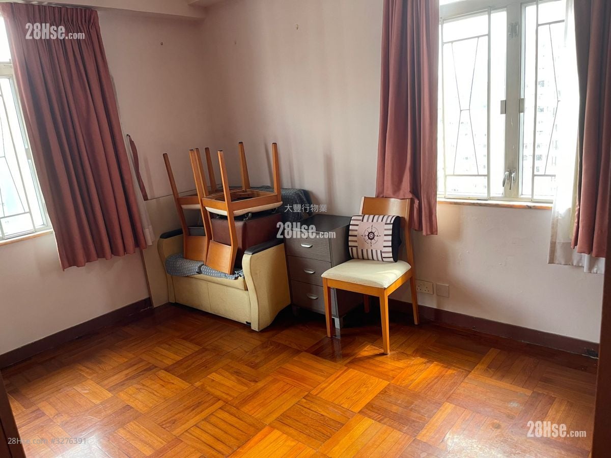 Wing Ying Mansion Sell 3 Bedrooms , 2 Bathrooms 996 ft²