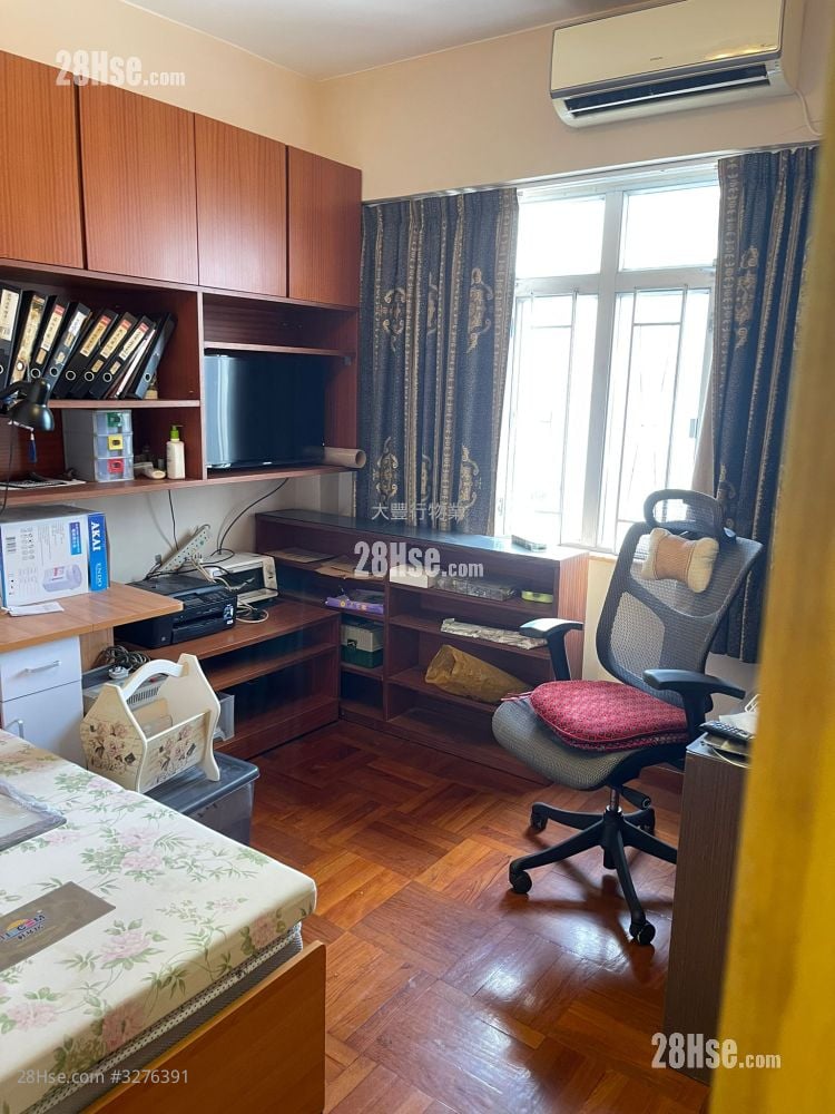 Wing Ying Mansion Sell 3 Bedrooms , 2 Bathrooms 996 ft²