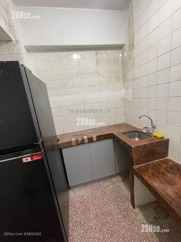 月圆大厦 租盘 2 房 , 1 浴室 295 平方尺