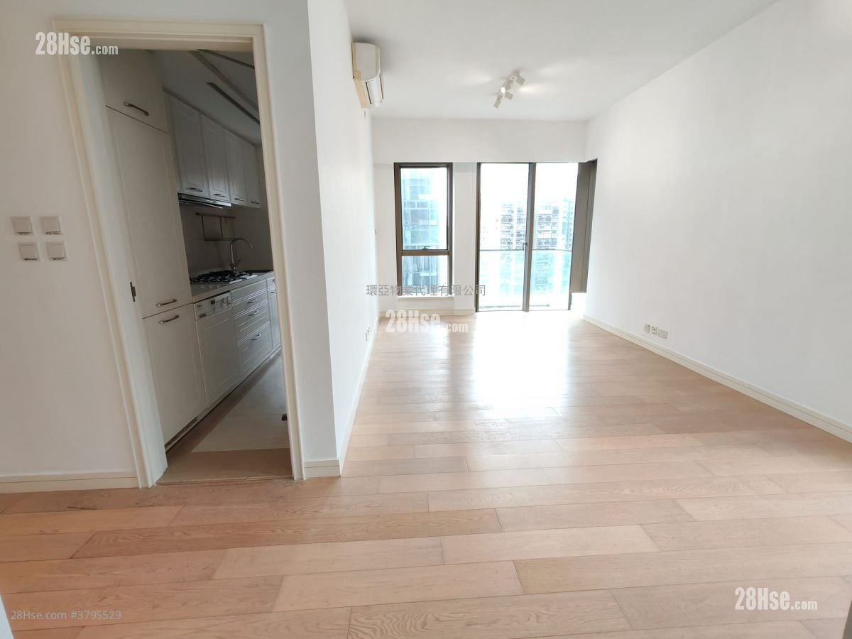 Kensington Hill 售盘 3 房 , 2 浴室 865 平方尺