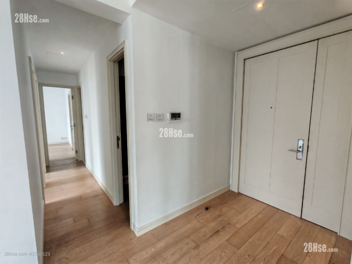 Kensington Hill 售盘 3 房 , 2 浴室 865 平方尺