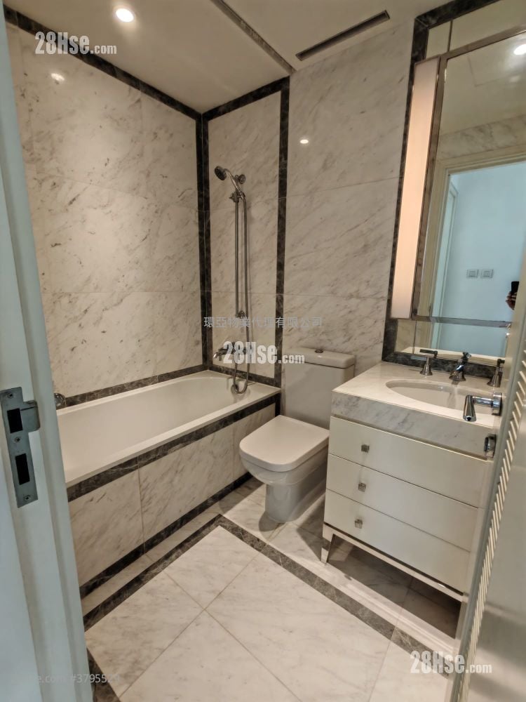 Kensington Hill 售盘 3 房 , 2 浴室 865 平方尺