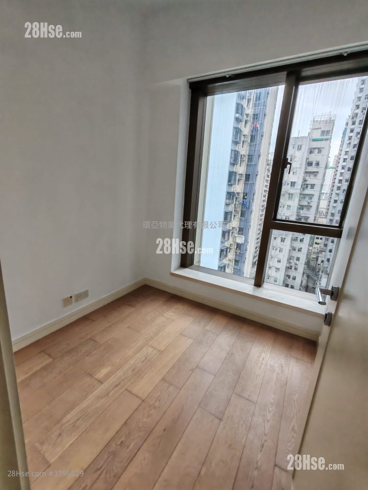 Kensington Hill 售盘 3 房 , 2 浴室 865 平方尺