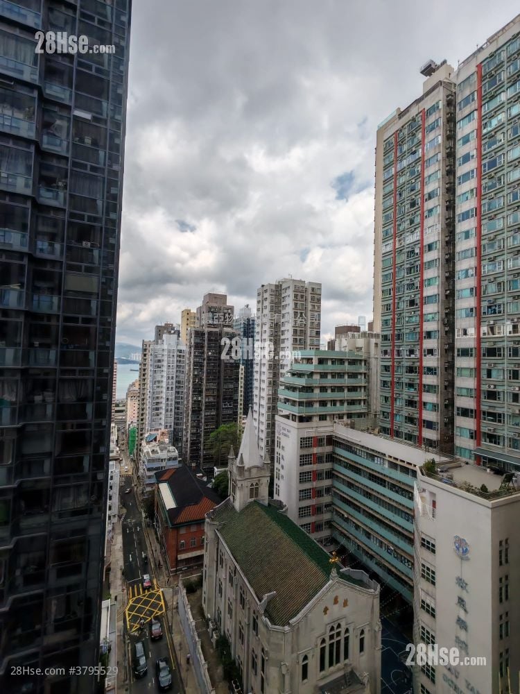 Kensington Hill 售盘 3 房 , 2 浴室 865 平方尺