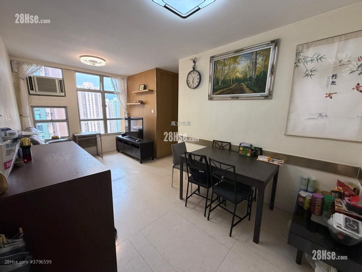 愉翠苑 售盘 3 房 , 2 浴室 650 平方尺