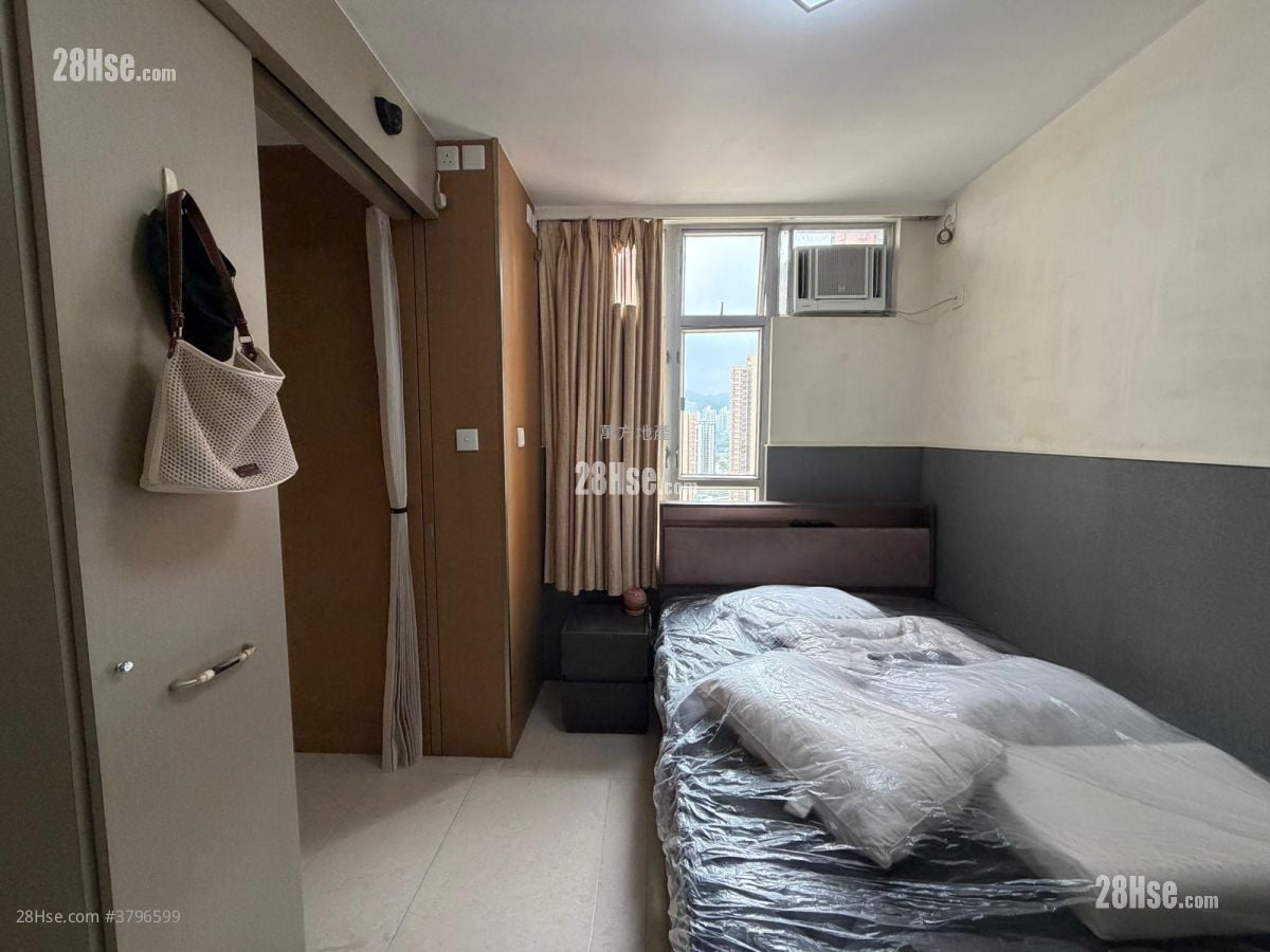 愉翠苑 售盘 3 房 , 2 浴室 650 平方尺