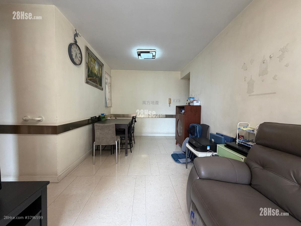 愉翠苑 售盘 3 房 , 2 浴室 650 平方尺