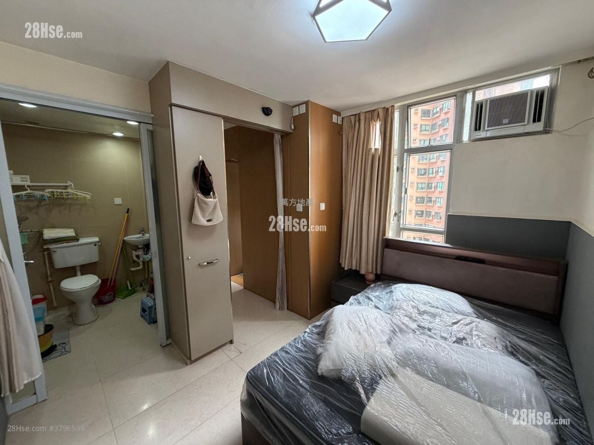 愉翠苑 售盘 3 房 , 2 浴室 650 平方尺