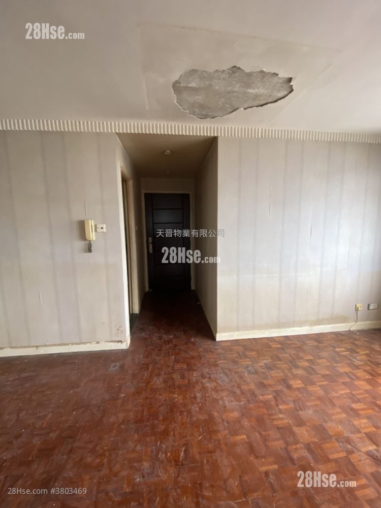 Ka Wai Chuen Sell 3 Bedrooms , 2 Bathrooms 670 ft²