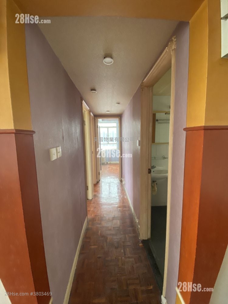 Ka Wai Chuen Sell 3 Bedrooms , 2 Bathrooms 670 ft²