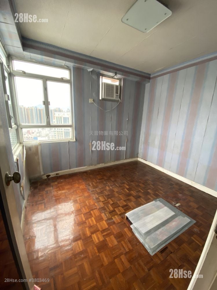 Ka Wai Chuen Sell 3 Bedrooms , 2 Bathrooms 670 ft²