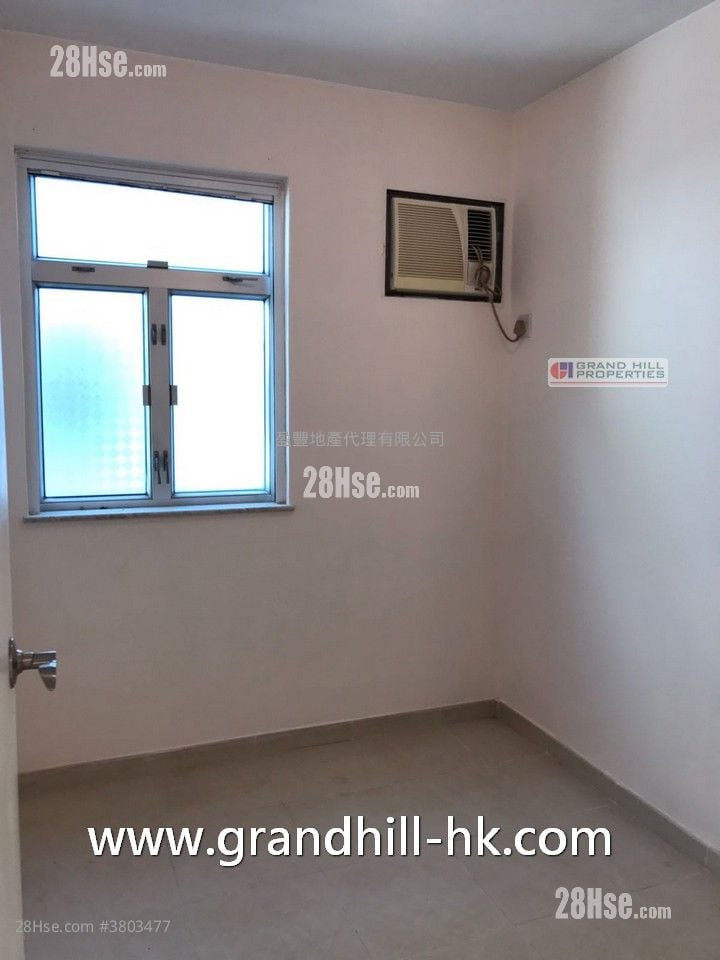 村屋 售盤 3 房 , 1 浴室 630 平方呎