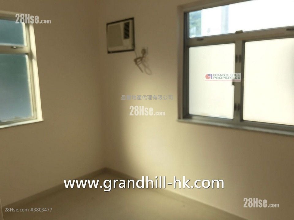 村屋 售盤 3 房 , 1 浴室 630 平方呎