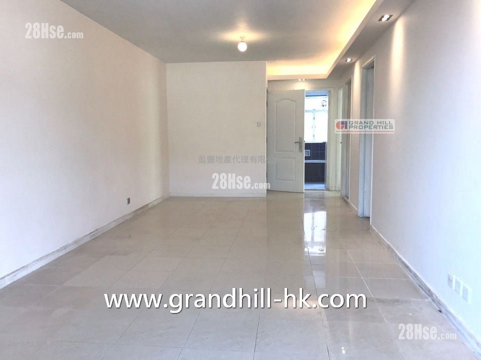 村屋 售盤 3 房 , 1 浴室 630 平方呎