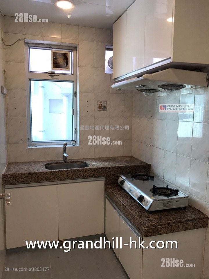 村屋 售盤 3 房 , 1 浴室 630 平方呎