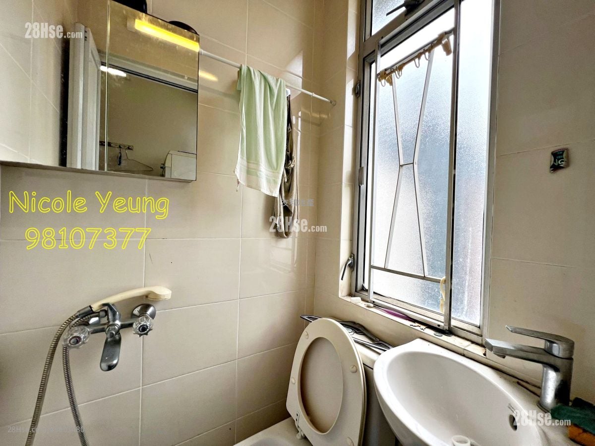Wing Ying Mansion Sell 3 Bedrooms , 2 Bathrooms 996 ft²