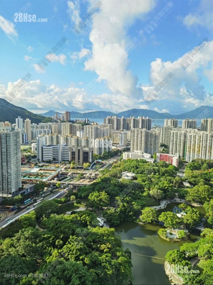 Century Gateway Sell 3 Bedrooms , 2 Bathrooms 718 ft²