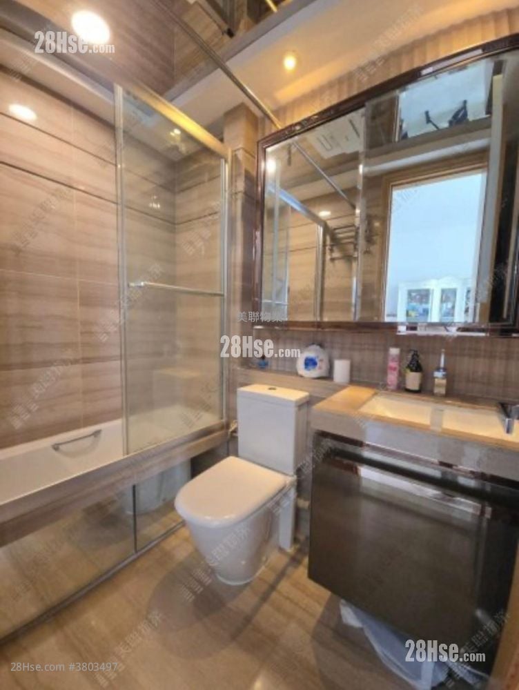 Century Gateway Sell 3 Bedrooms , 2 Bathrooms 718 ft²