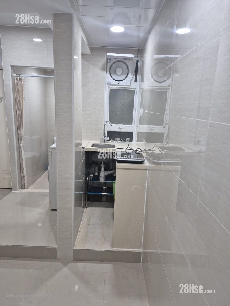 福英大厦 租盘 1 房 , 1 浴室 140 平方尺