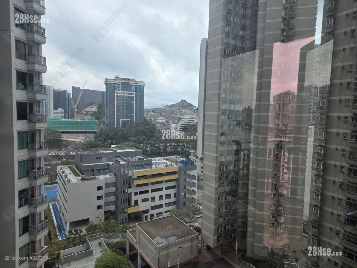 环宇海湾 售盘 3 房 , 2 浴室 713 平方尺