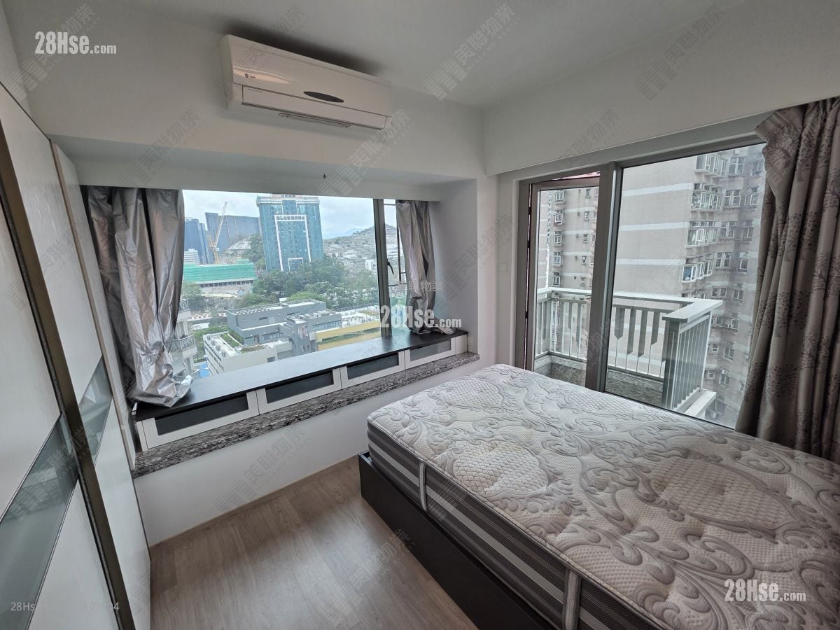 环宇海湾 售盘 3 房 , 2 浴室 713 平方尺